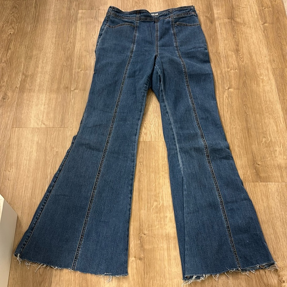 Bell bottom flare jeans
